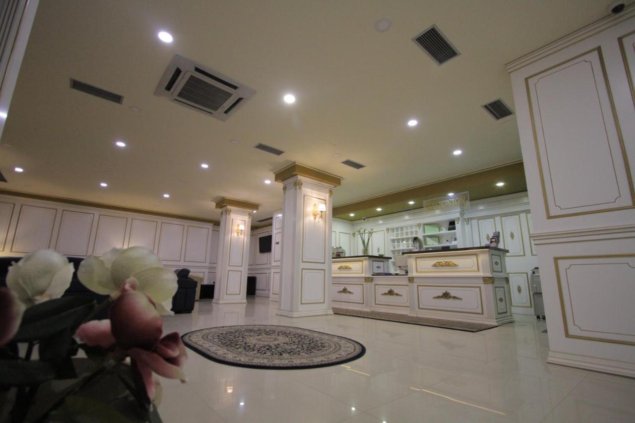 地拉那首都酒店 外观 照片